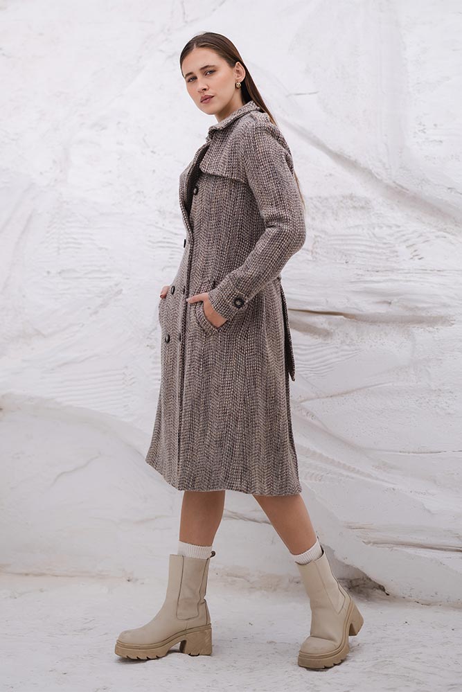 WOOLLEN COAT