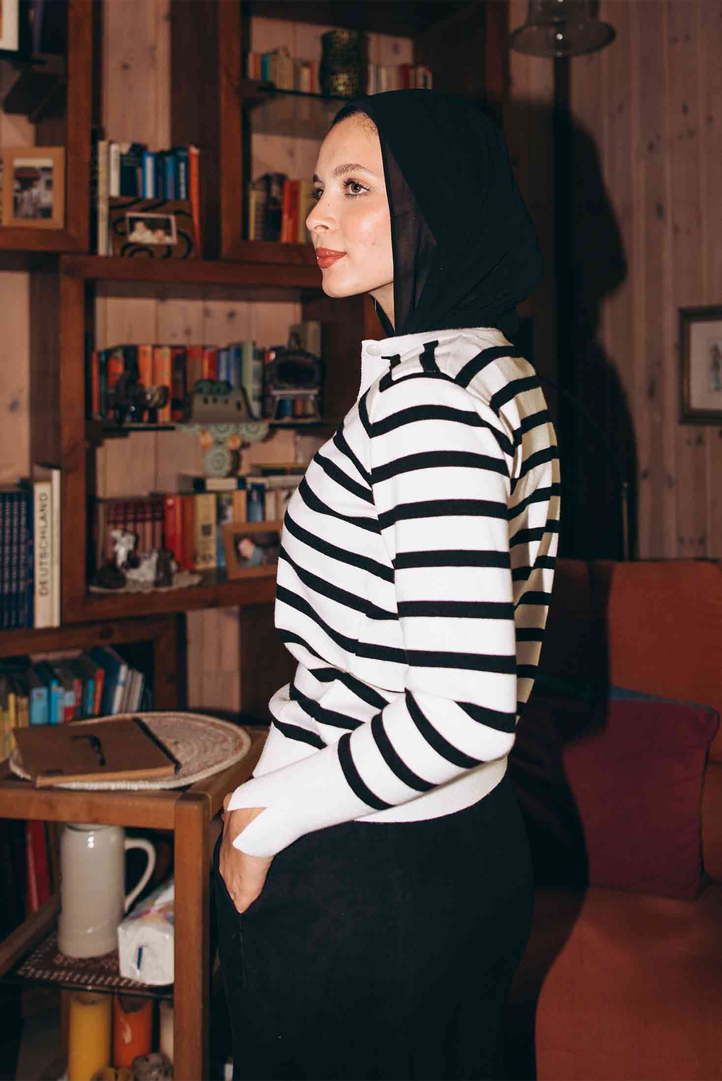 STRIPED KNIT TOP