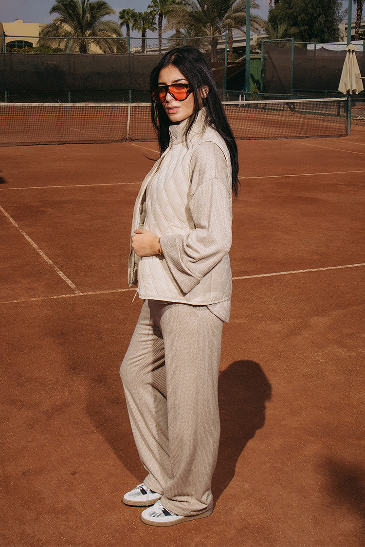 فيست بسحّاب أمامي