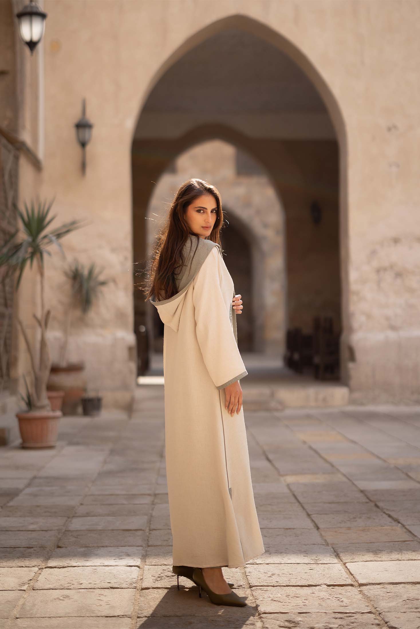 LINEN OPEN ABAYA