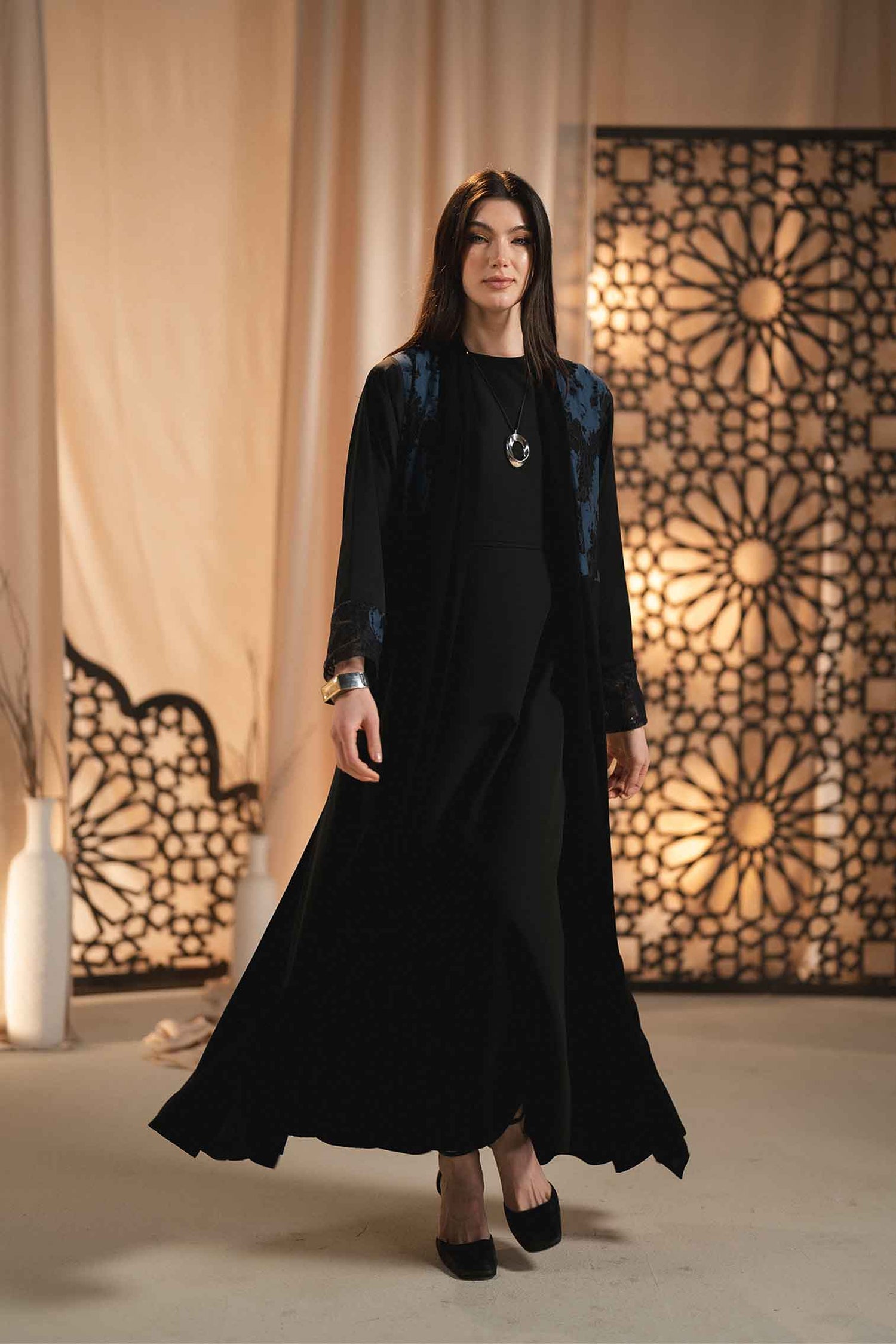 SLIK ABAYA