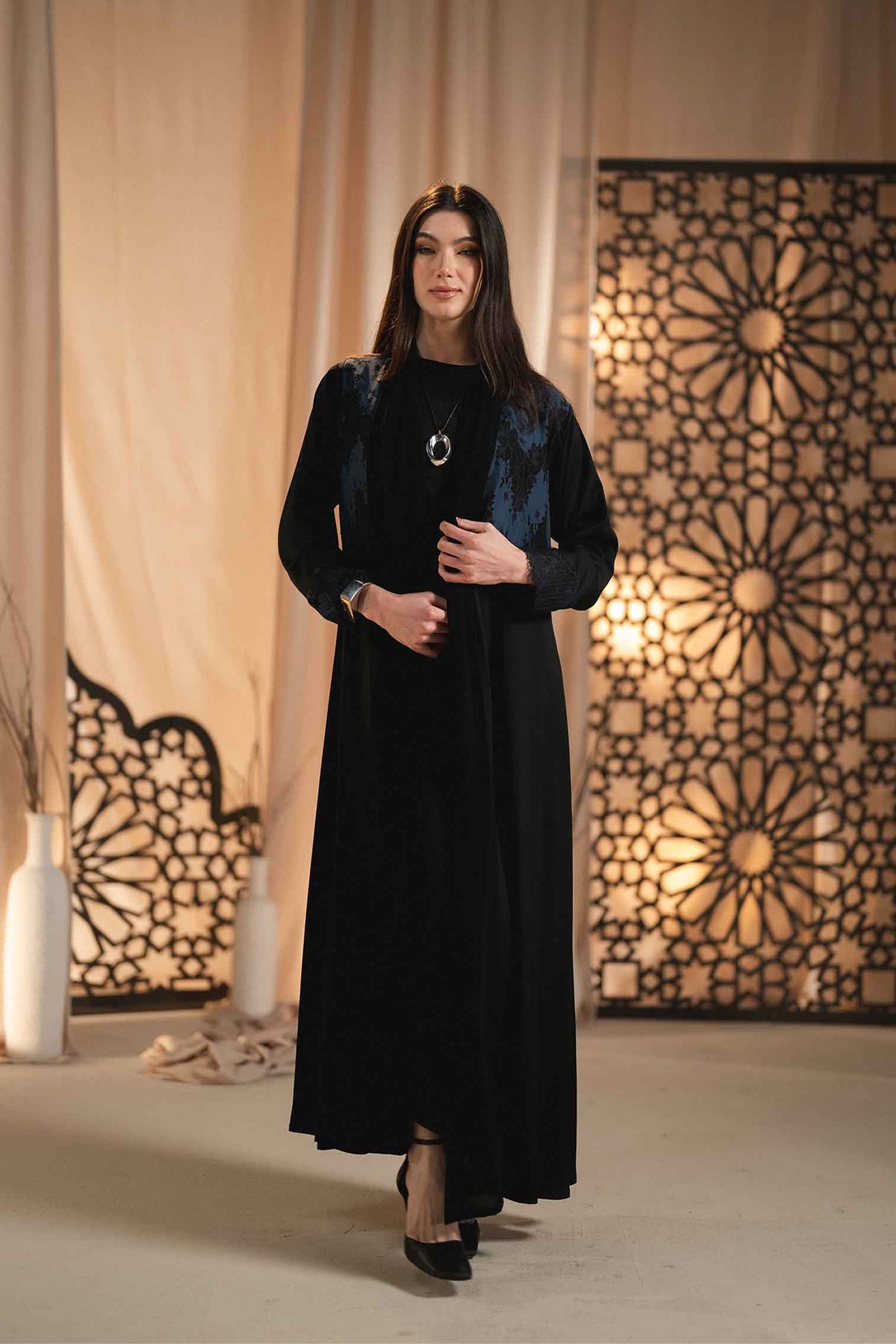 SLIK ABAYA