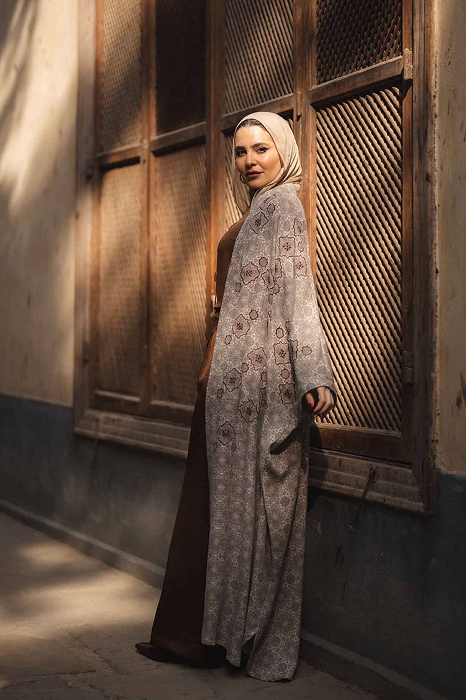 OPEN LINEN ABAYA