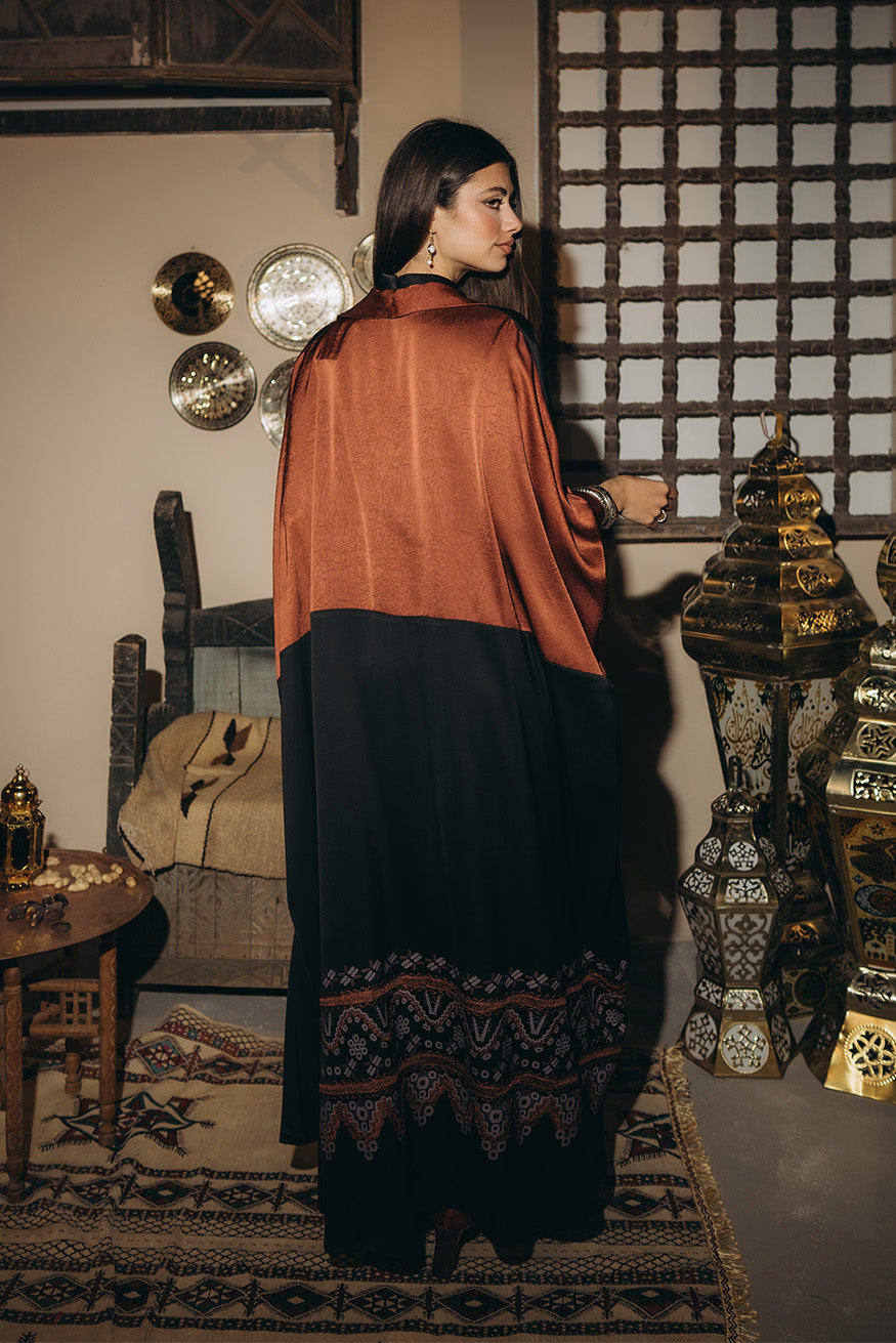 عباية مفتوحة