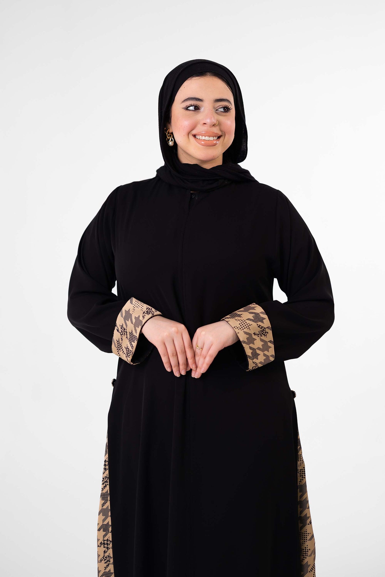 CLOSED SILK ABAYA