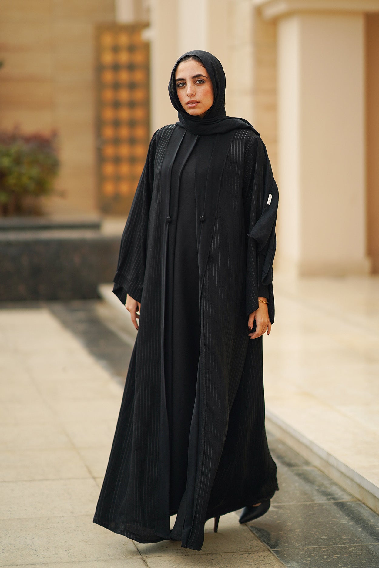 Black  Flowy Abaya