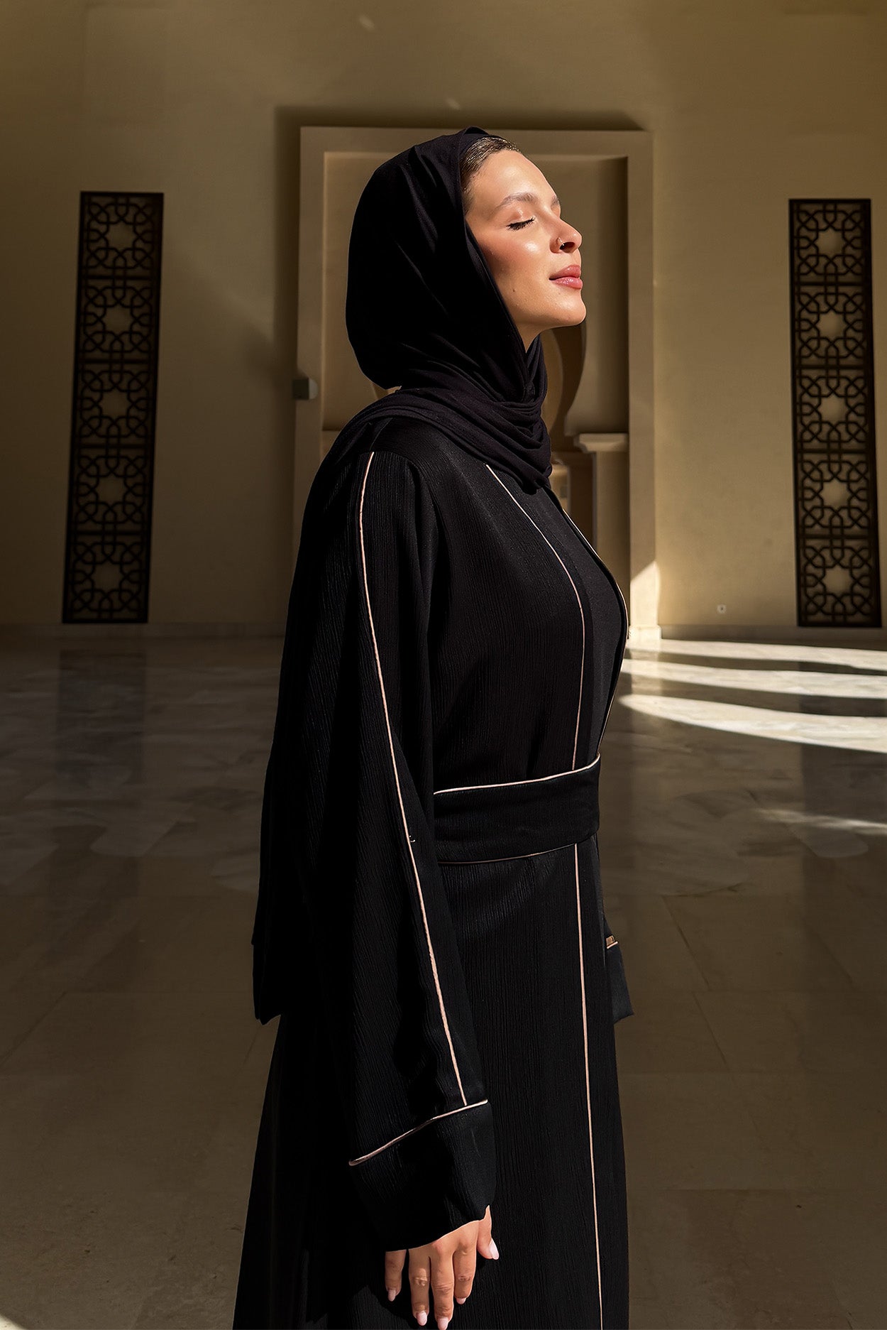 Textured Belted Abaya