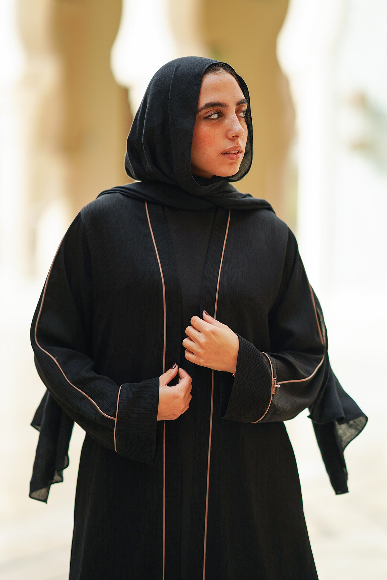 Textured Belted Abaya