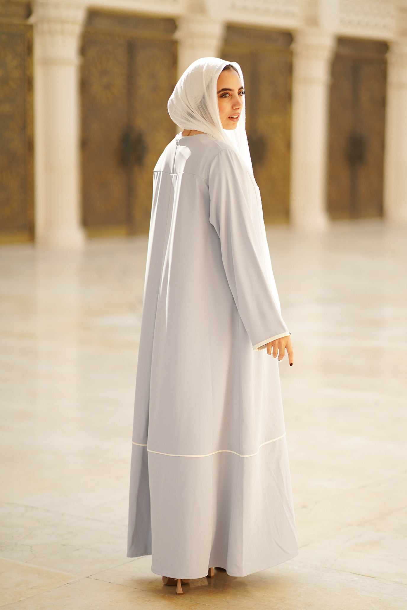 Flowy Abaya