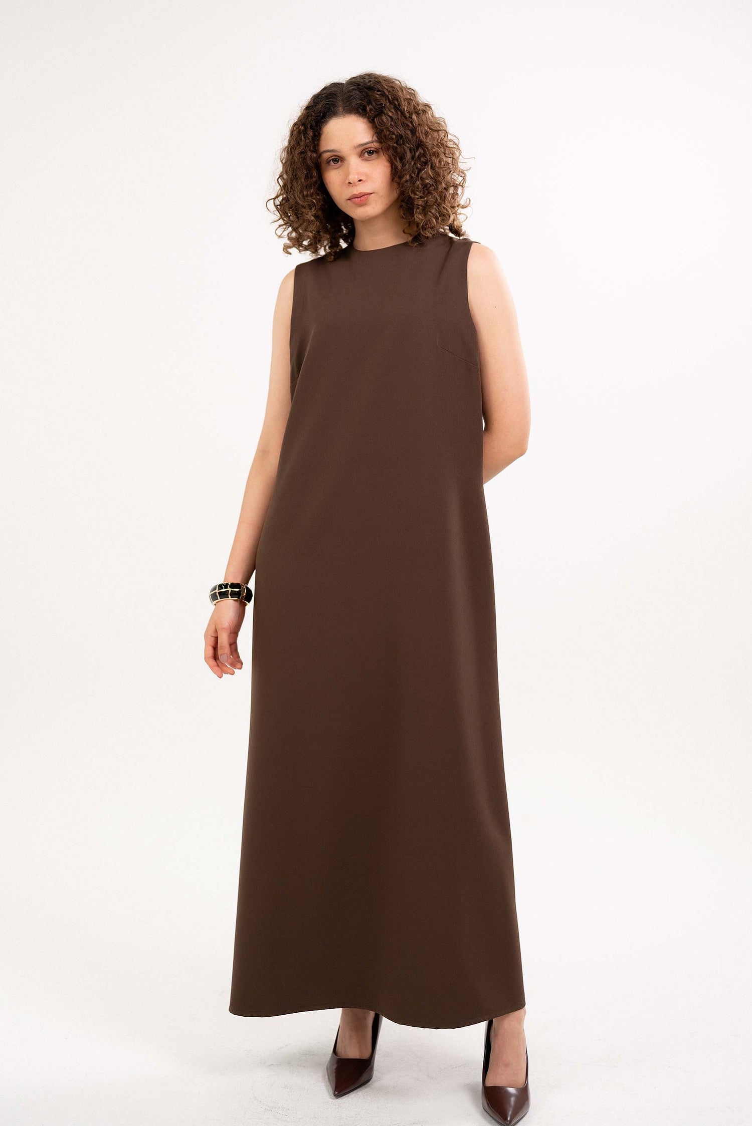 SLEEVELESS BASIC