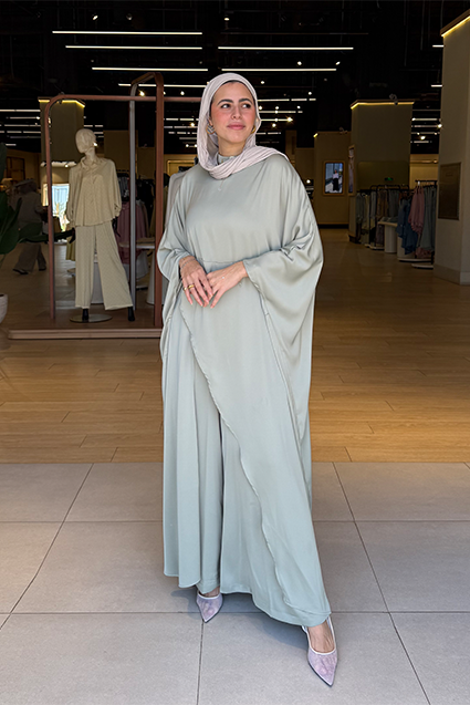 Flowing Wide-Leg Pants
