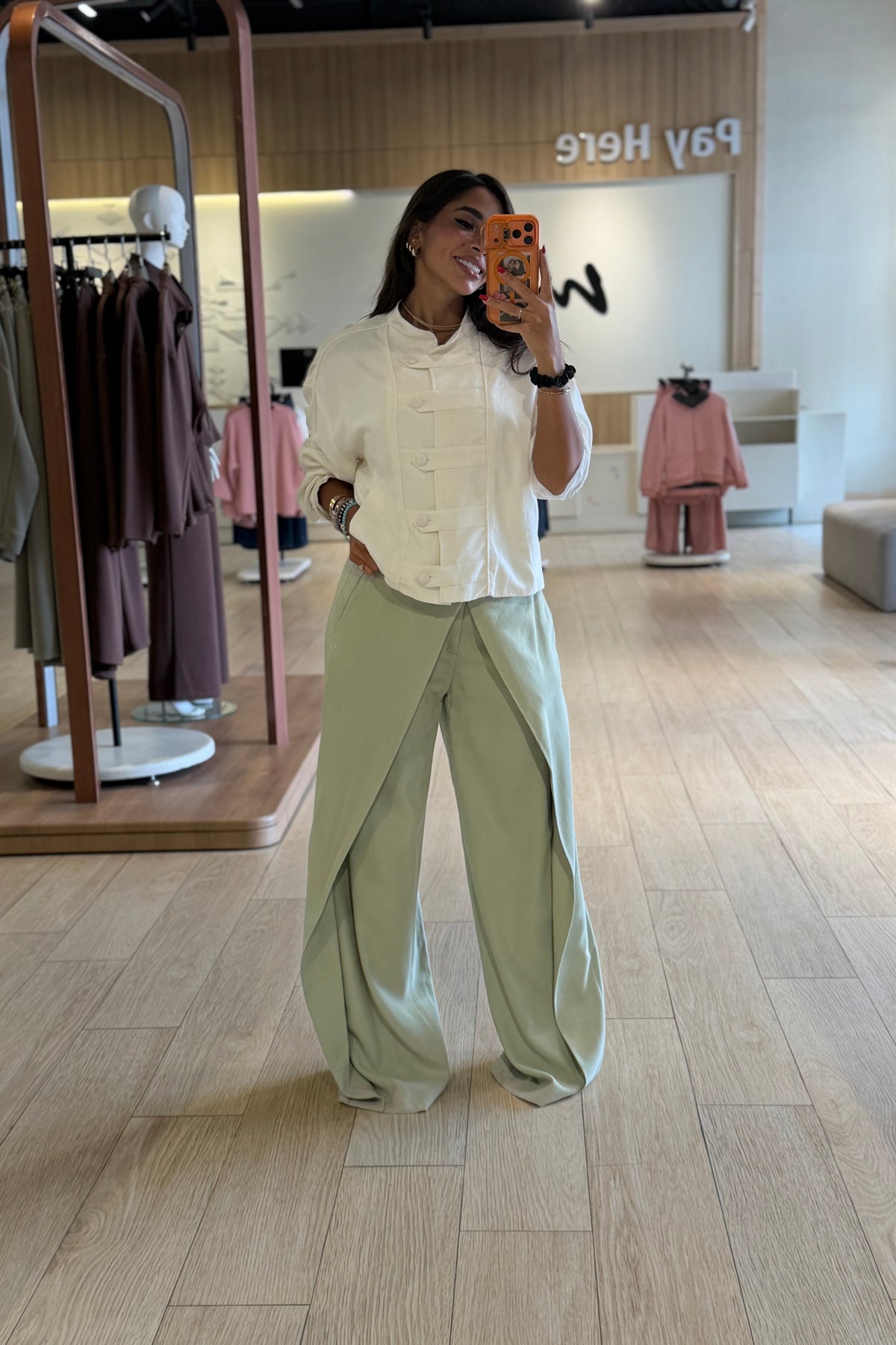 Flowing Wide-Leg Pants