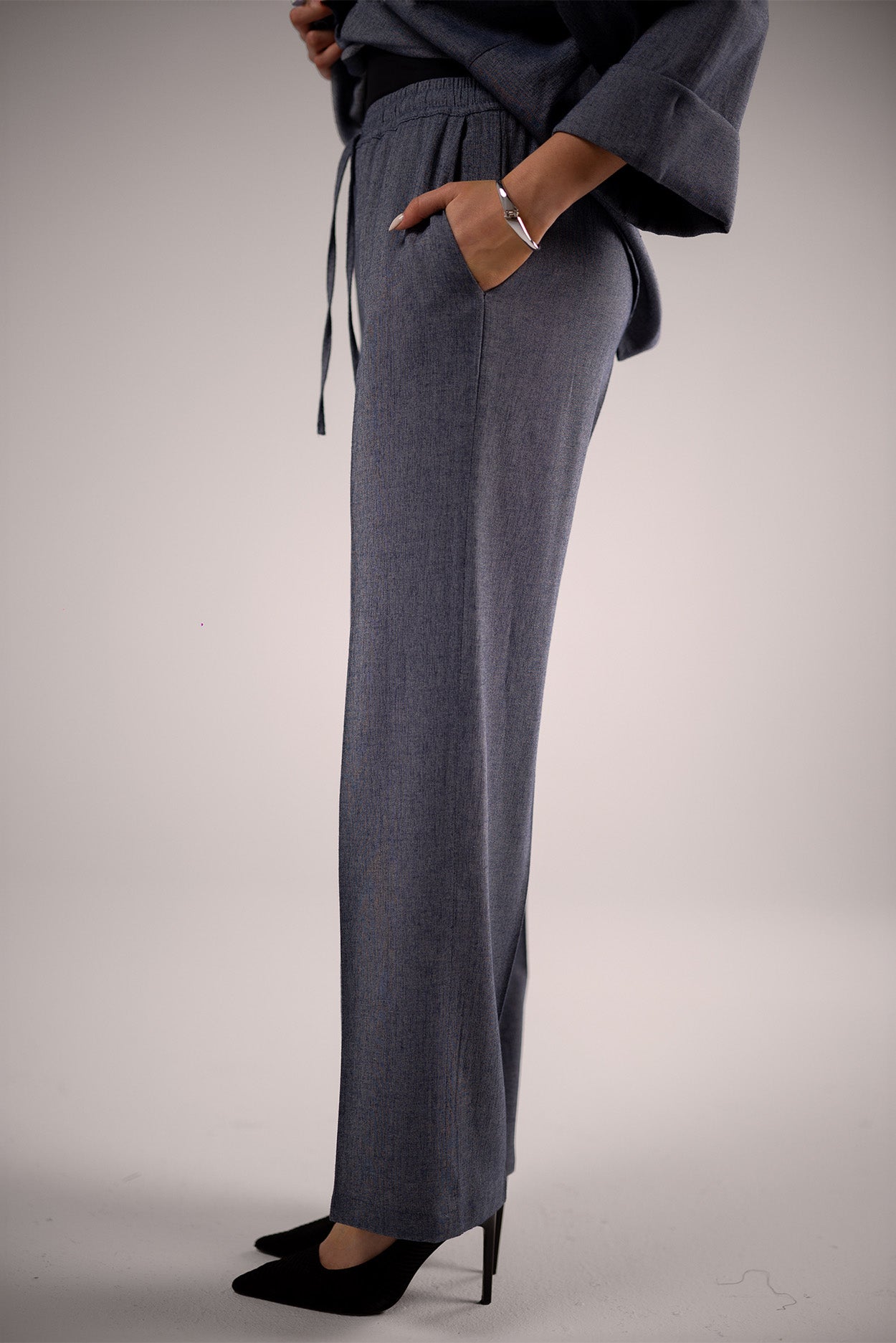 Wide-Leg Tailored Pants