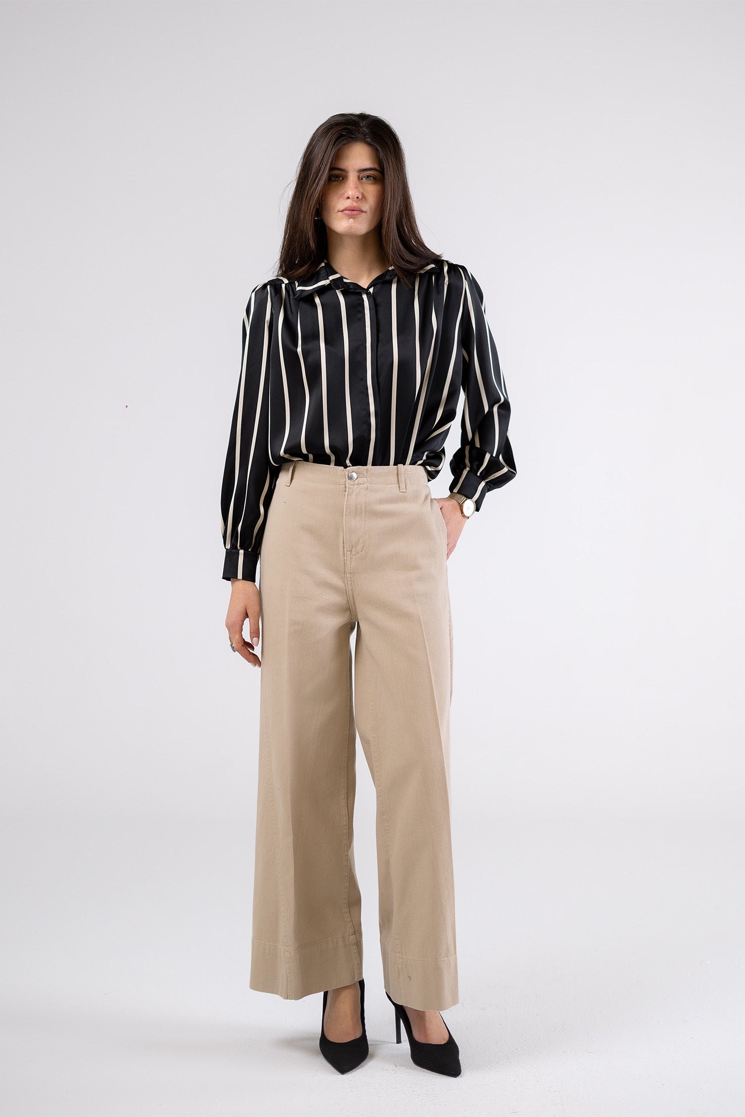 Wide-Leg Jeans