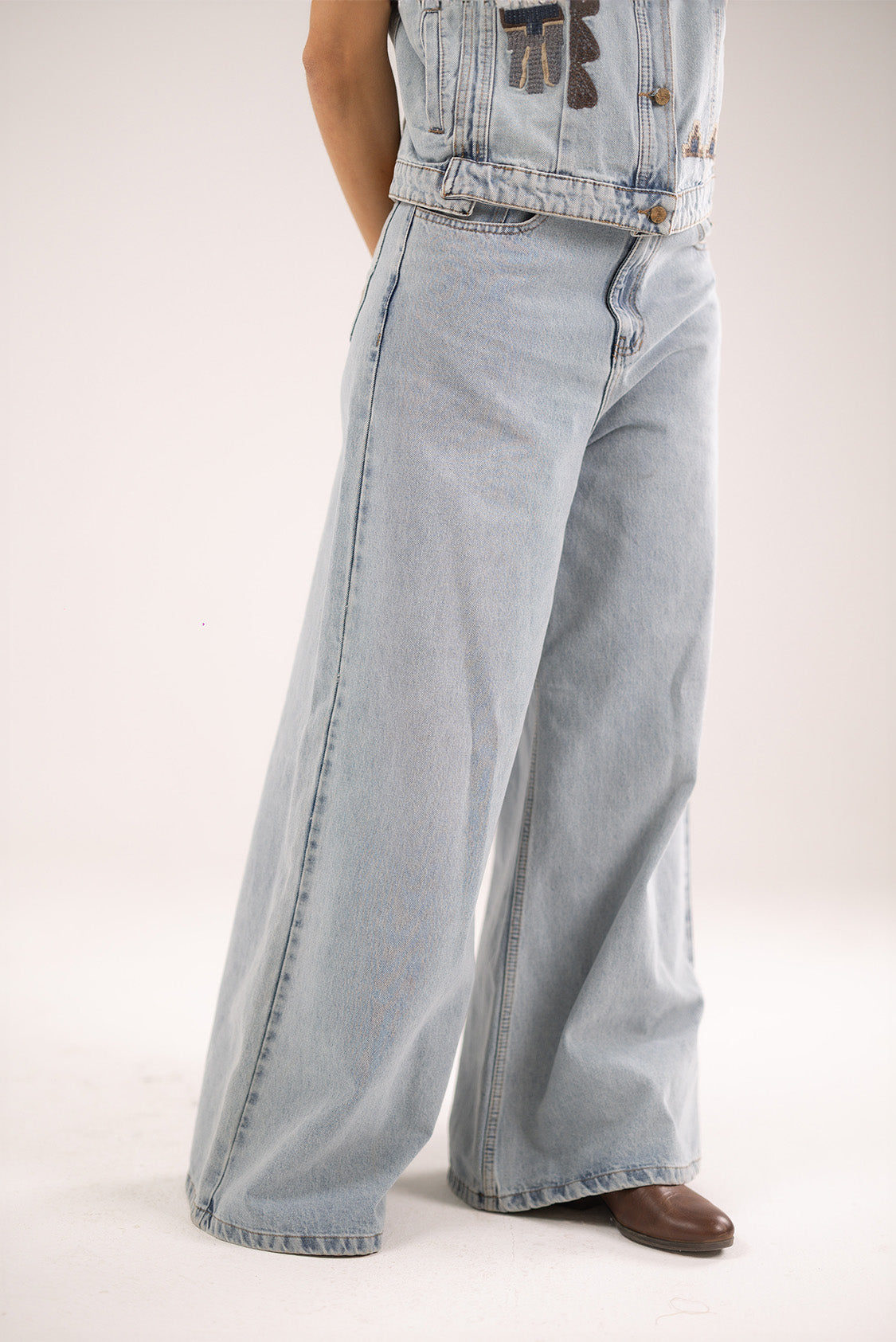 The Wide-Leg Pants