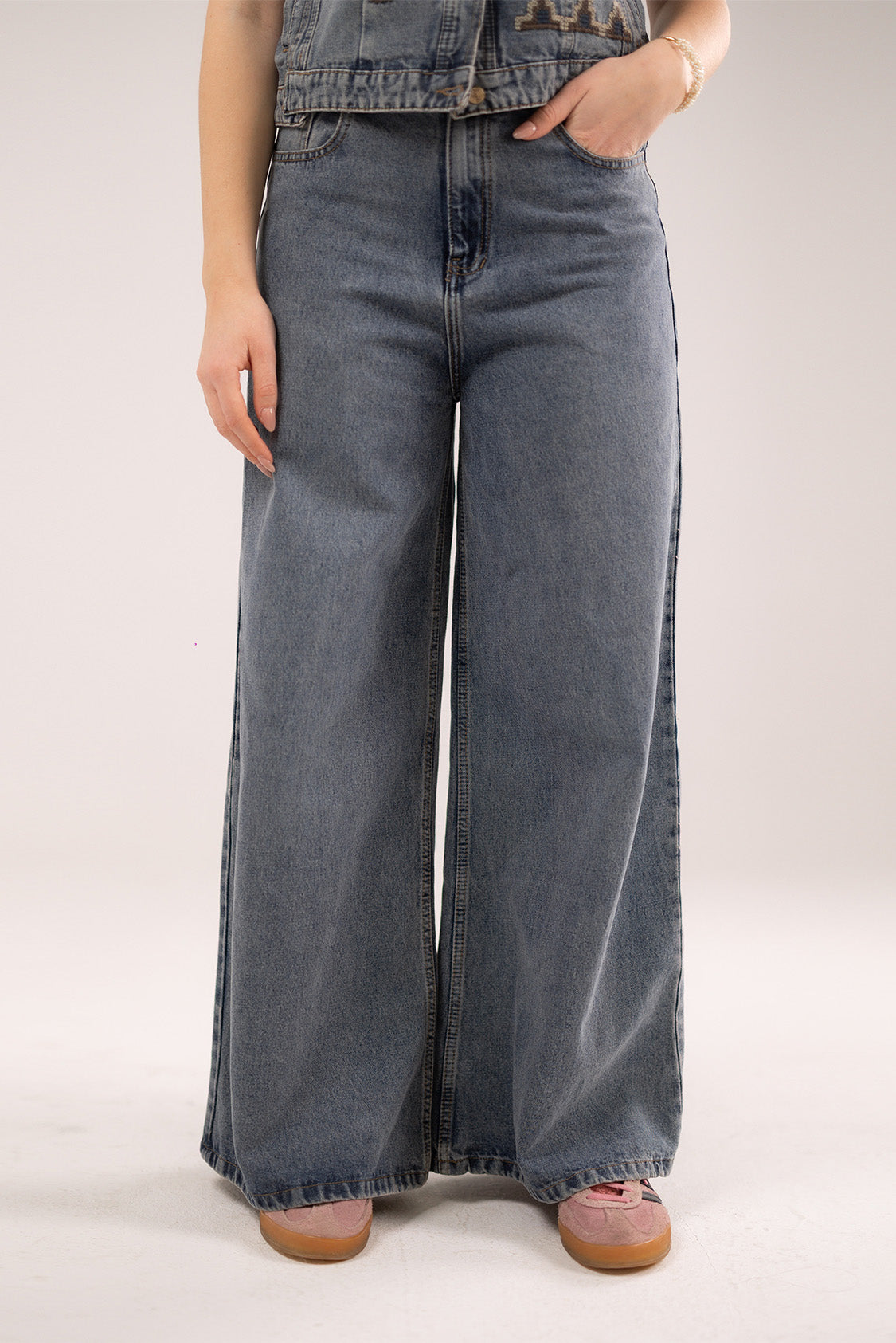 The Wide-Leg Pants