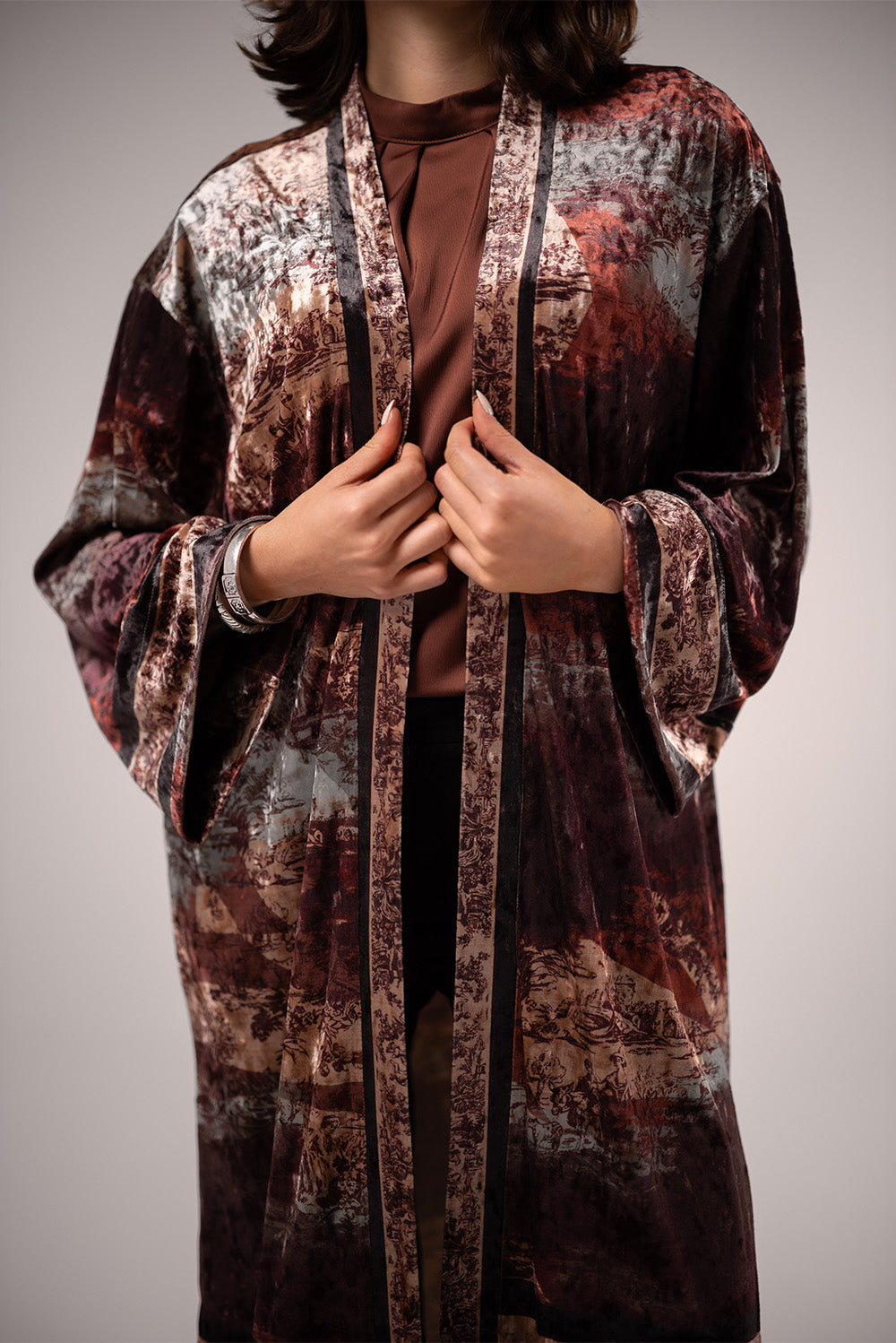 Flow Velvety Kimono