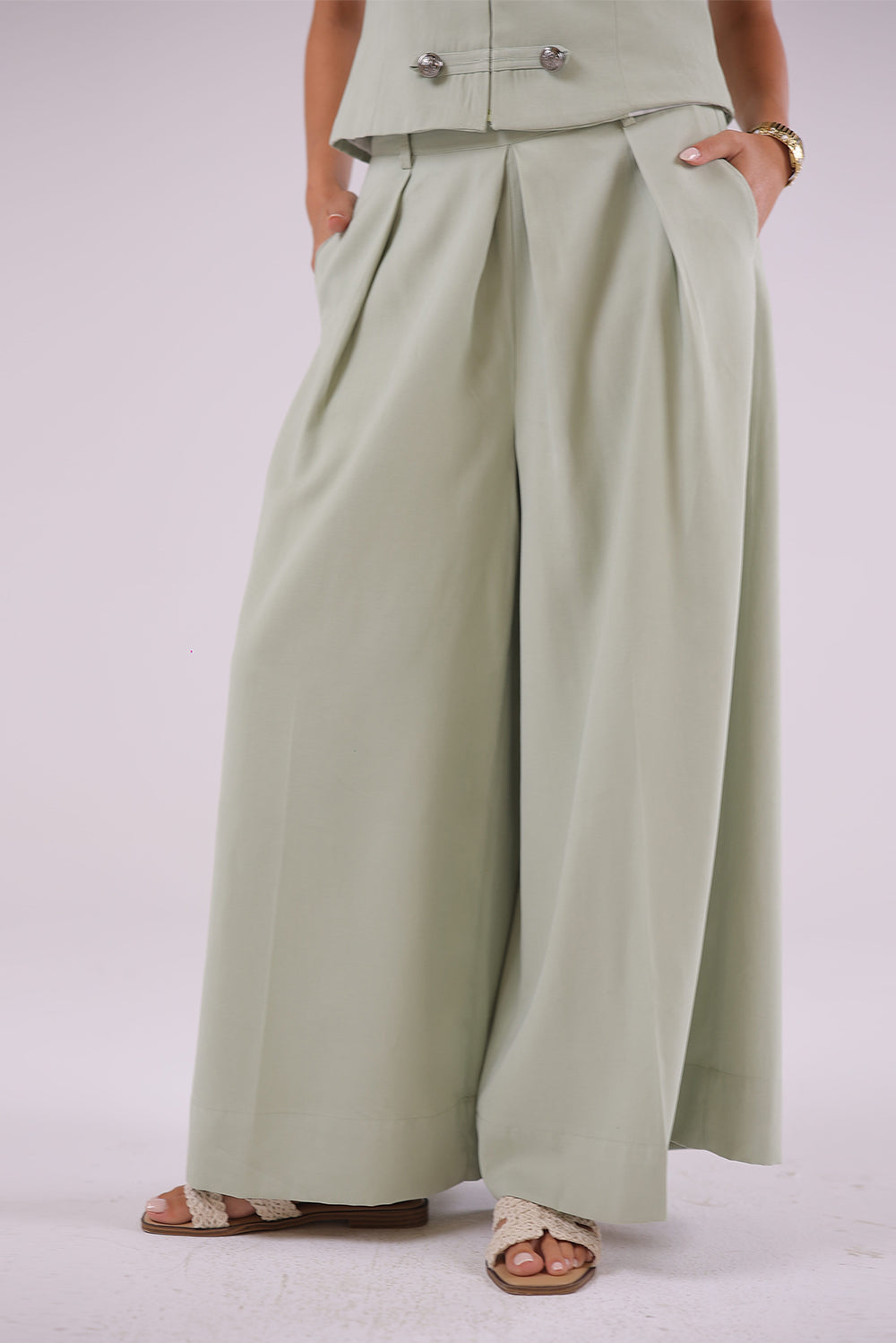 Pleated Wide-Leg Trousers